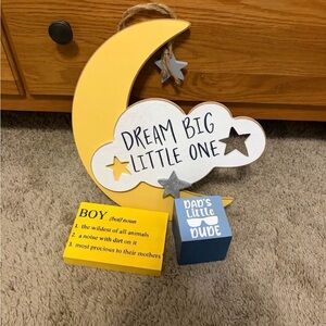 Dream Big Little One Moon Wall Décor - Yellow & White